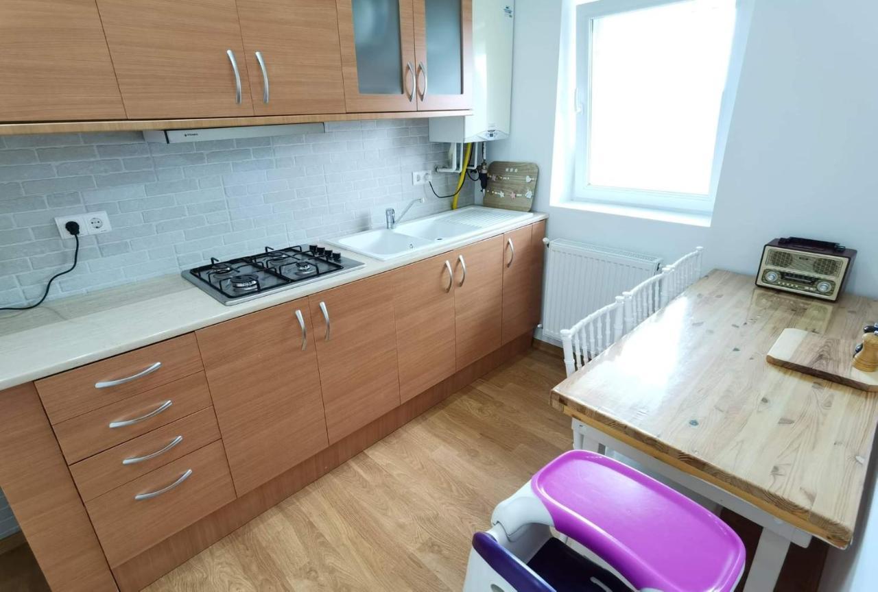 Apartament 2 Camere - Casa Divertis 부자우 외부 사진