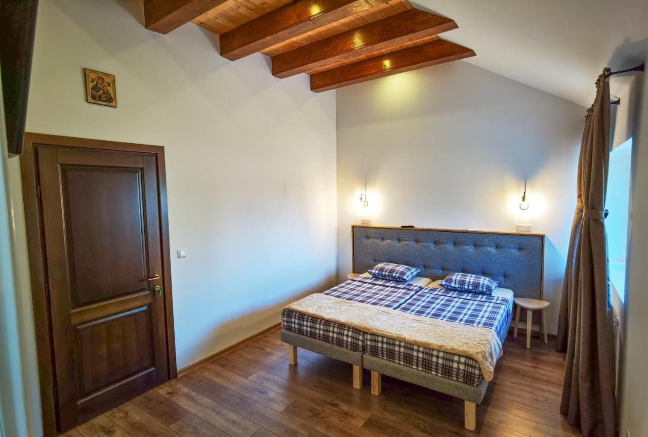 Apartament 2 Camere - Casa Divertis 부자우 외부 사진